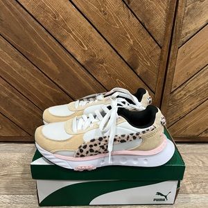 Puma sneakers, size 8